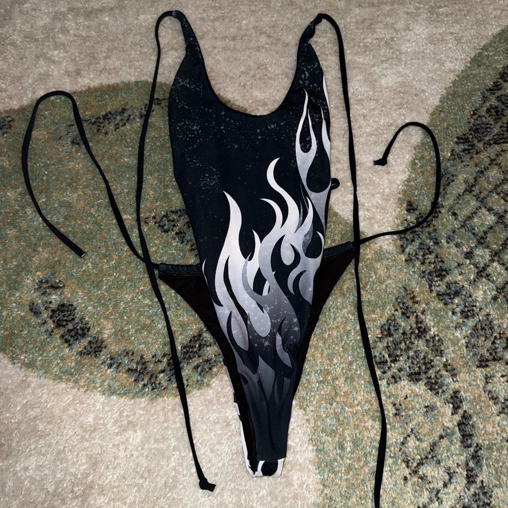 Freedom Ravewear Fuego Bodysuit w Sleeves